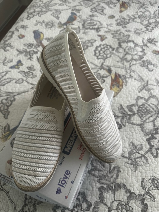 Skechers Shoes - Sketchers Bob’s Comfort Knit Slip-On Flats in Off-White